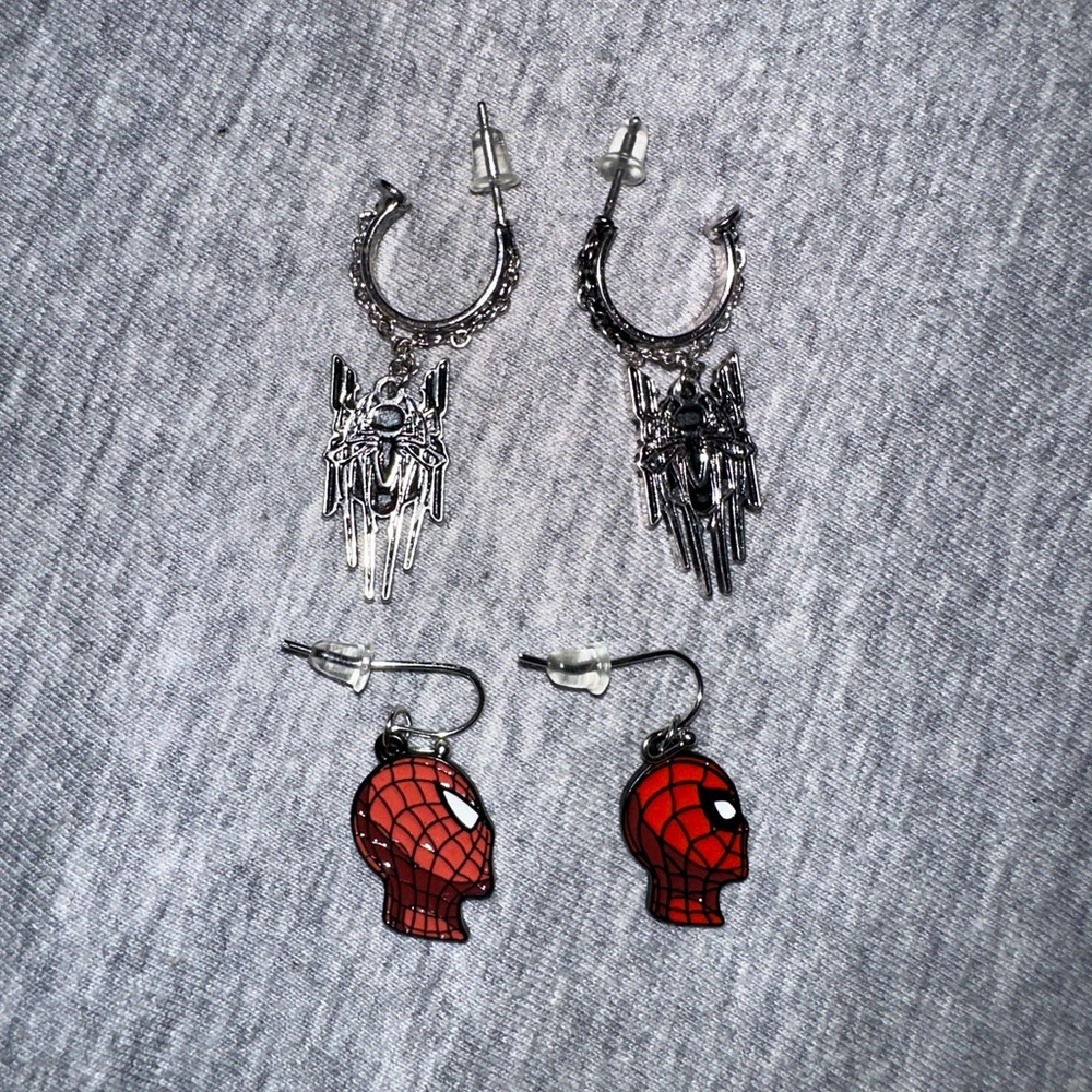 Two Spider-Man Earring Sets - Picture 2 of 3